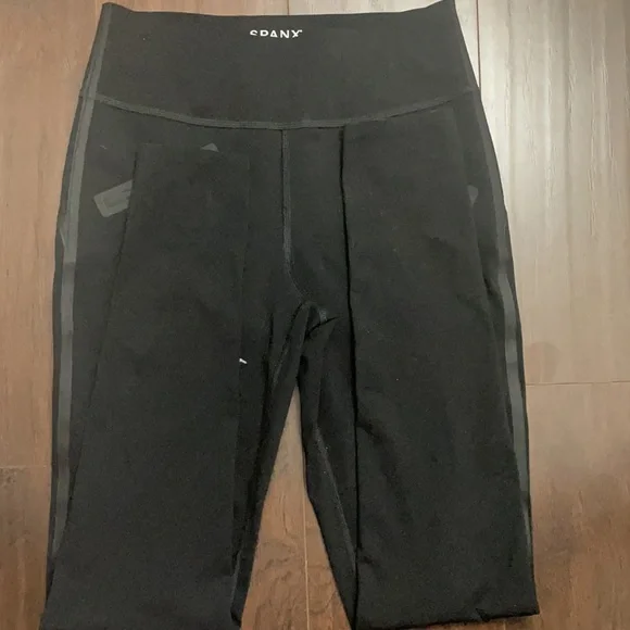 Spanx Every Where tech tape leggings - Picture 5 of 7